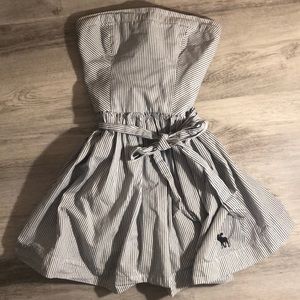 Abercrombie & Fitch strapless dress